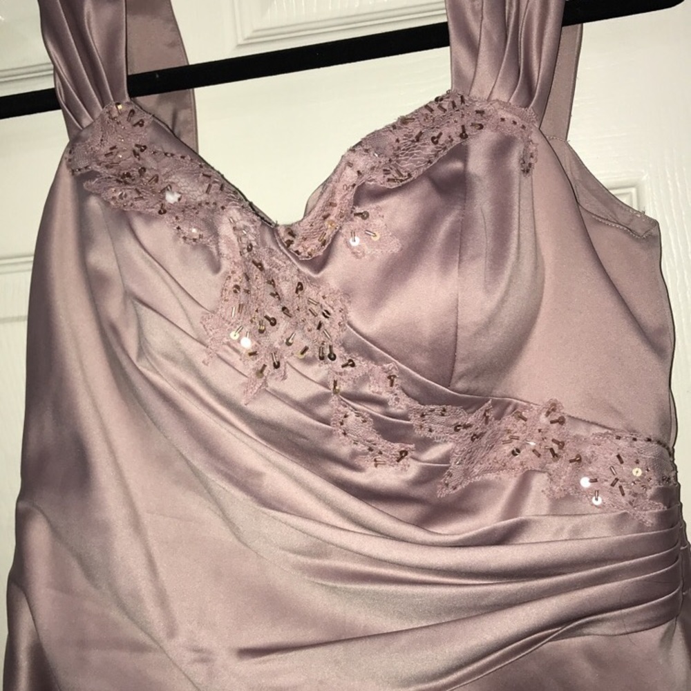 dress - Picture 3 of 5
